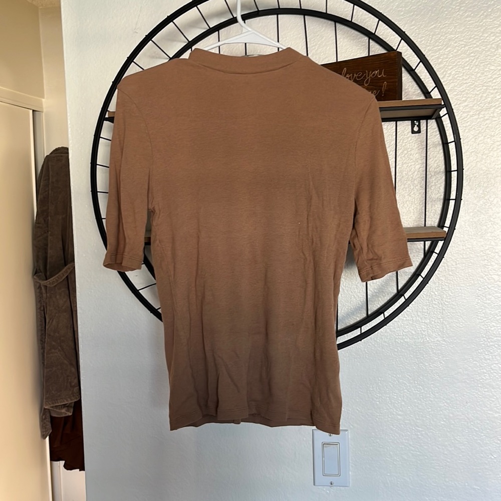 Cute ribbed turtle neck tee